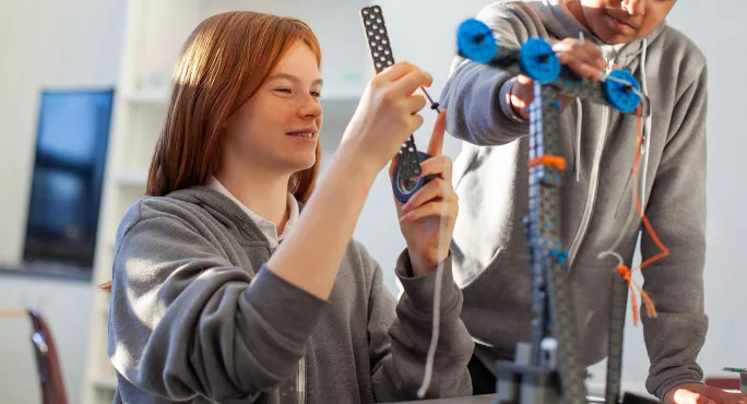 9 in 10 secondary teachers make their own curriculum resources